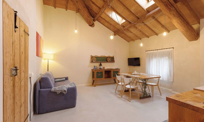 Valeggio sul Mincio Apartamento | Apartamento 'Il Bozzolo Boutique Mirabolano'donde la Relajación se une al Diseño