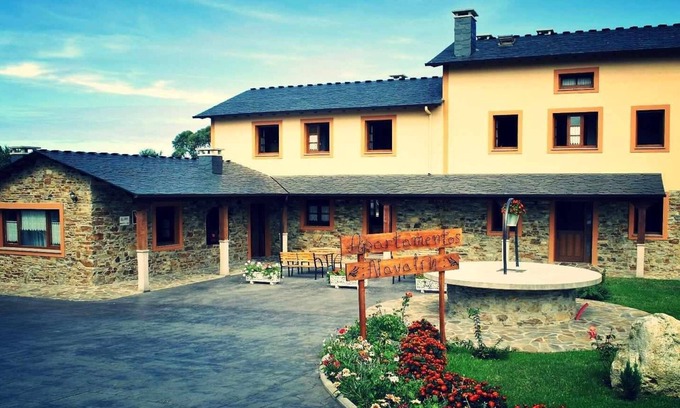 Serantes Apartamento | Apartamento 10 Con vistas a piscina y jardines