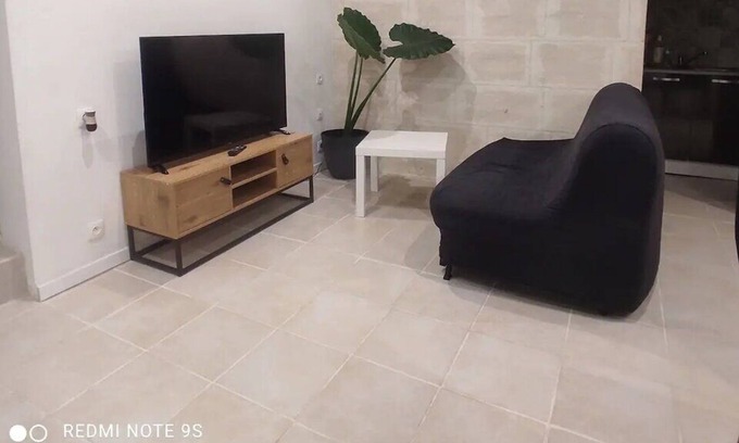 Barsac Apartamento | Apartment 1 to 6 people with free parking