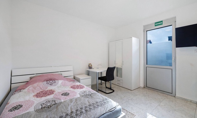 Gemarkung Tailfingen Apartamento | Apartment '1' with Shared Terrace and Wi-Fi