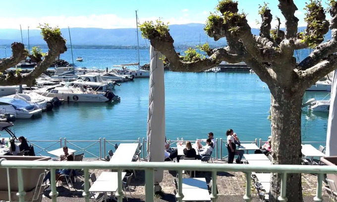 Nernier Apartamento | Apartment 10 meters from the beach!