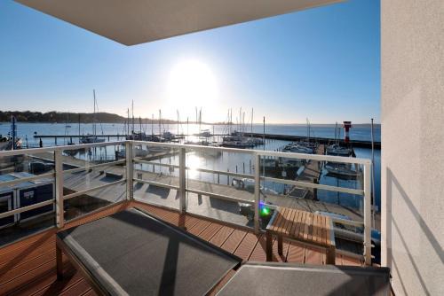 Eckernfoerde Apartamento | Apartment 13 "Möwennest", Blickrichtung offenes MeerBinnenhafen Nord