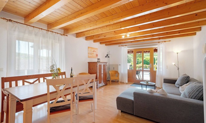 Oberrotweil Apartamento | Apartamento '2, 65 Qm, Balkon' con piscina compartida, terraza privada y Wi-Fi