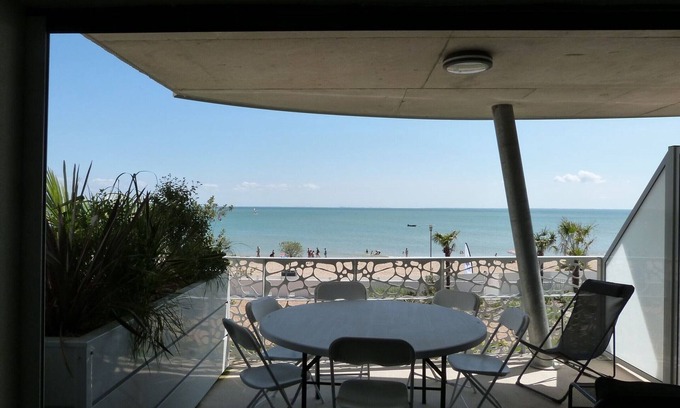 La Tranche-sur-Mer Apartamento | Apartamento 2-6 pers, 2 hab, balcón, piscina, acceso a la playa, aparcamiento