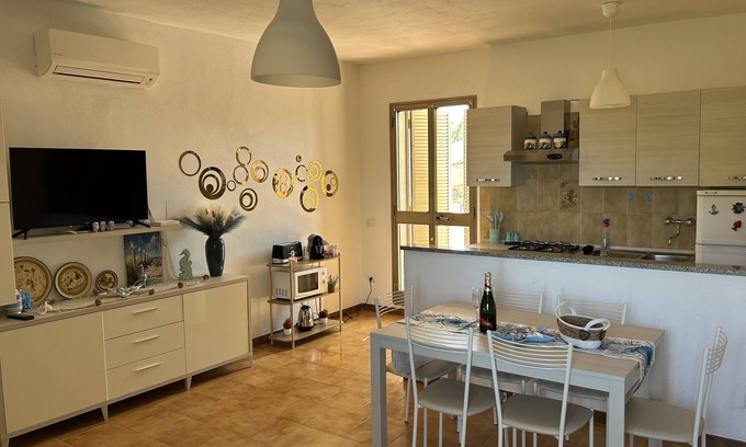 Santa Teresa di Gallura Apartamento | Apartment 2 Km from the sea Santa Teresa gallura