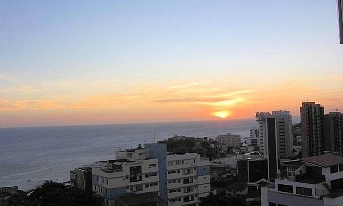 Rio Vermelho Apartamento | Apartamento 3 / 4 com 2 suítes frente ao mar