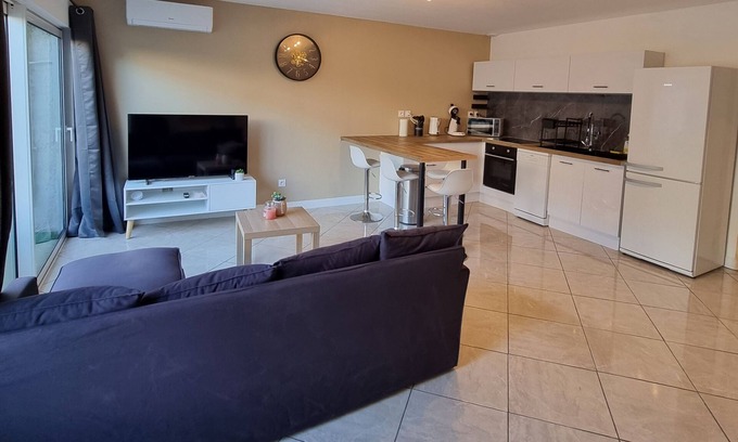Chavanay Apartamento | Apartment 50 m² 4 persons with terrace
