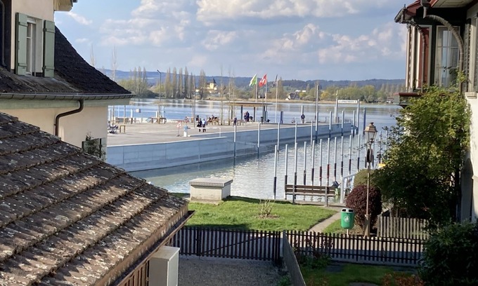 Ermatingen Apartamento | Apartment 80m² on the lake with a fantastic view