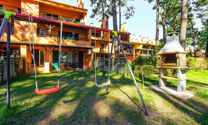 Charneca de Caparica e Sobreda Apartamento | Apartment Aroeira Golf III - AApartment Golf III - Apartment with Garden in a Golf Resort by Allure Villasllure Villas