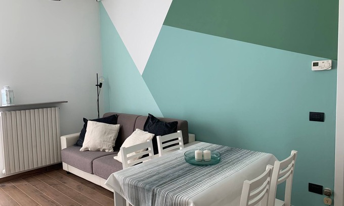 Malgrate Apartamento | Apartment a stone's throw from lake, city and mountains: where everything is close by