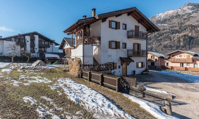 Transacqua Apartamento | Apartamento 'Agritur Alle Quattro Stagioni' con vistas a la montaña y jardín