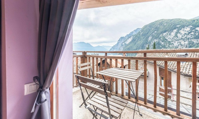 Canale di Tenno Apartamento | Apartamento Agriturismo "Al Gallo Nero Lilla" cerca del Lago de Garda con jardín y Wi-Fi