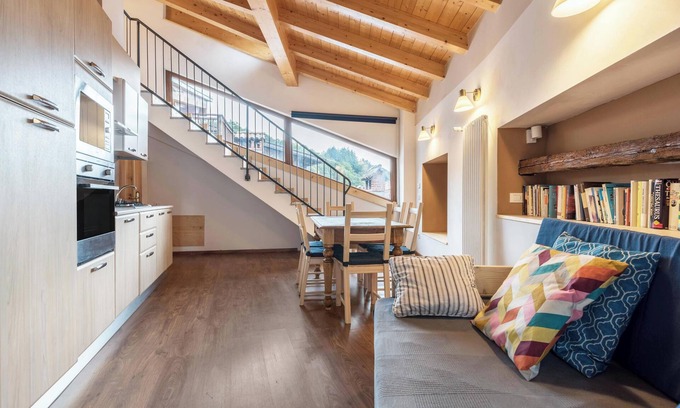 Canale di Tenno Apartamento | Apartamento "Agriturismo Al Gallo Nero La Torre" cerca del Lago de Garda con jardín