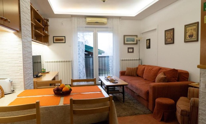 Vozdovac Apartamento | Apartment Akacija Gardens