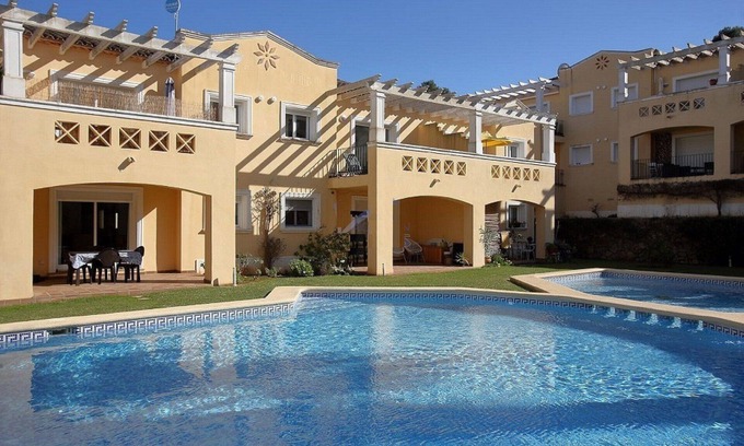 Denia Apartamento | Apartamento "Albatros" cerca del mar con piscina compartida y Wi-Fi
