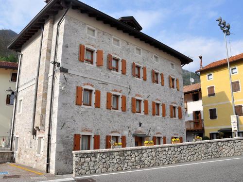Barcis Apartamento | Apartment Albergo Diffuso - Cjasa Fantin by Interhome