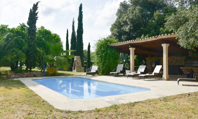 Vidreres Casa | Apartment Alegria is in beautiful country house in the middle of the forest with large pool