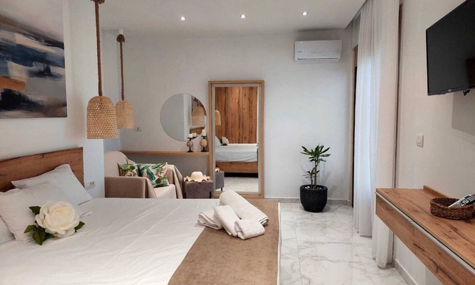 Kolymbia Apartamento | Apartamento 'Alexa 1' con terraza privada, Wi-Fi y aire acondicionado
