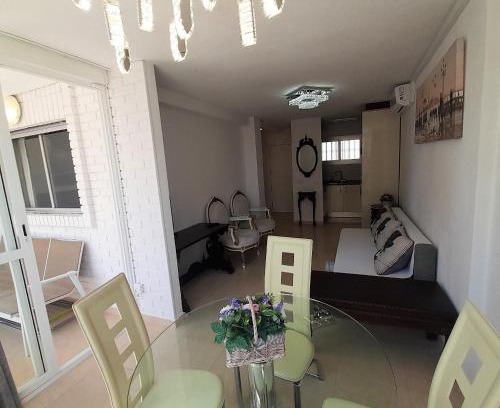 Benidorm Apartamento | Apartment Alhambra Rincon de Loix Benidorm-sea view-balcony, free parking, Wi-Fi, pool, new air conditioning