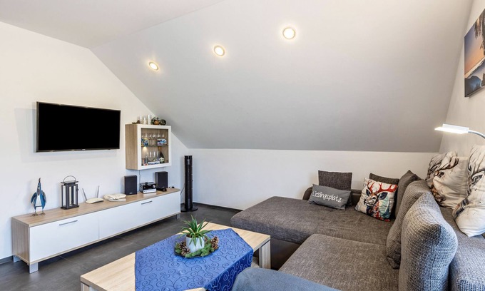 Hoechenschwand Apartamento | Apartamento 'Alpenpanorama, 76qm, 2 Schlafräume' con vistas a la montaña, terraza compartida y Wi-Fi