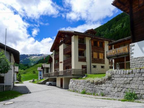 Tschamut Apartamento | Apartment Alpetta by Interhome