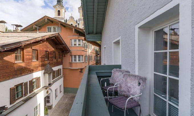 Hopfgarten Markt Apartamento | Apartment Ambiente