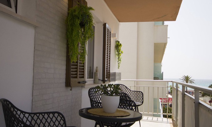 Son Servera Apartamento | Apartamento 'Apartamento Lliteras' con vistas al mar, Wi-Fi y aire acondicionado