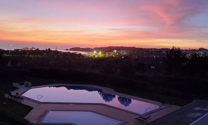 Portimao Apartamento | Apartamento 'Apartamento Mar A Vista' con vistas al mar, Wi-Fi y aire acondicionado