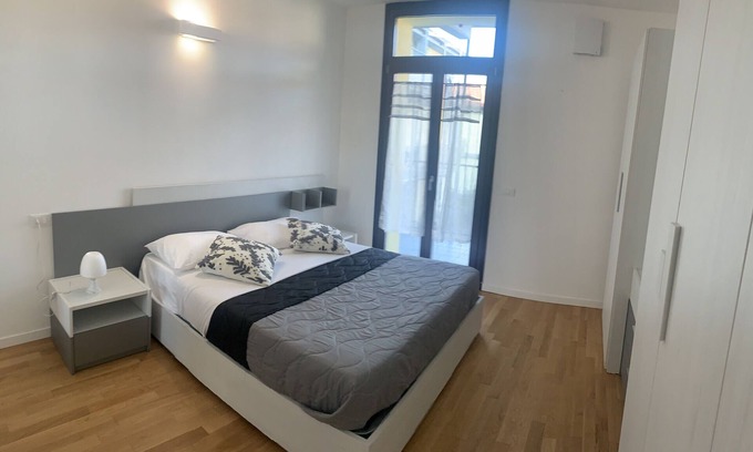 Mazzo Apartamento | Apartamento 'Appartamento A Rho Fiera Galeazzi' con terraza privada, balcón y Wi-Fi
