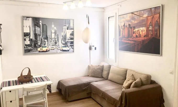El Congres i els Indians Apartamento | Apartment Aptucat