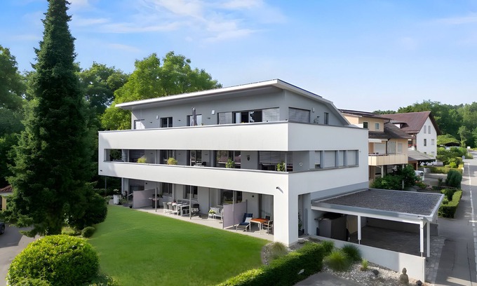 Ueberlingen Apartamento | Apartamento 'Aquamarin' con vistas a la montaña, terraza privada y Wi-Fi