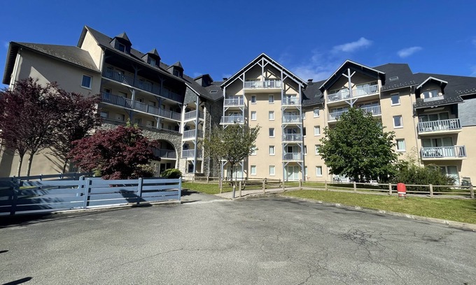 Saint-Lary-Soulan Apartamento | Apartment at the foot of the cable cars and the thermal baths