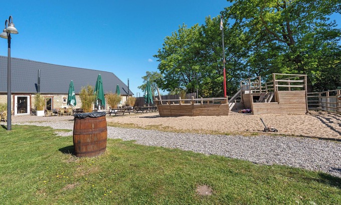 Fahrdorf Apartamento | Apartamento 'Auf Der Farm-Café' con jardín compartido y Wi-Fi