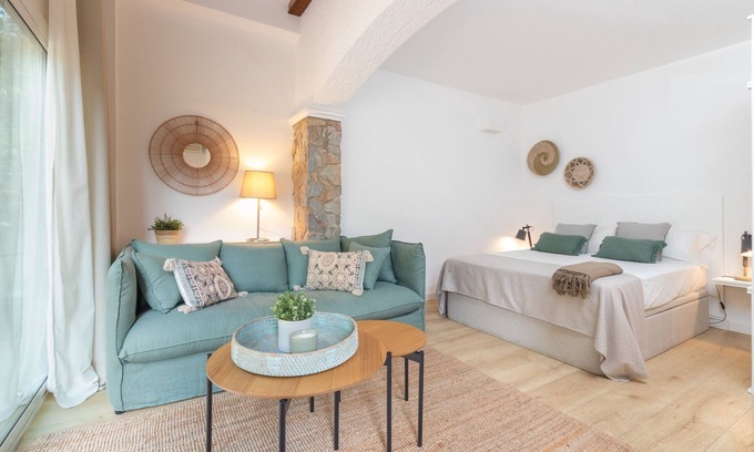 Can Carbonell Apartamento | Apartamento 'Bacom House' con jardín en el bosque