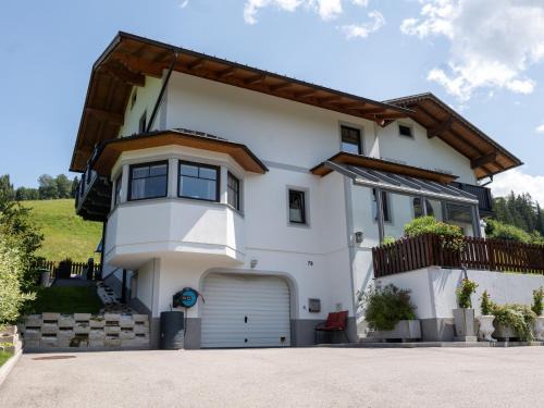 Forstau Apartamento | Apartment Bachweg