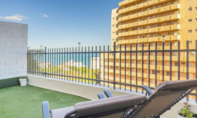 Torreblanca Apartamento | Apartamento 'Beach View Challenge' con vistas al mar, Wi-Fi y aire acondicionado.