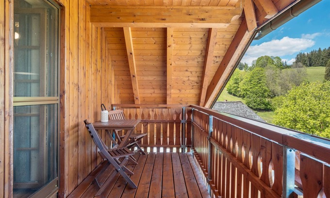 Schonach im Schwarzwald Apartamento | Apartamento 'Bergidylle' con terraza compartida, jardín compartido y Wi-Fi