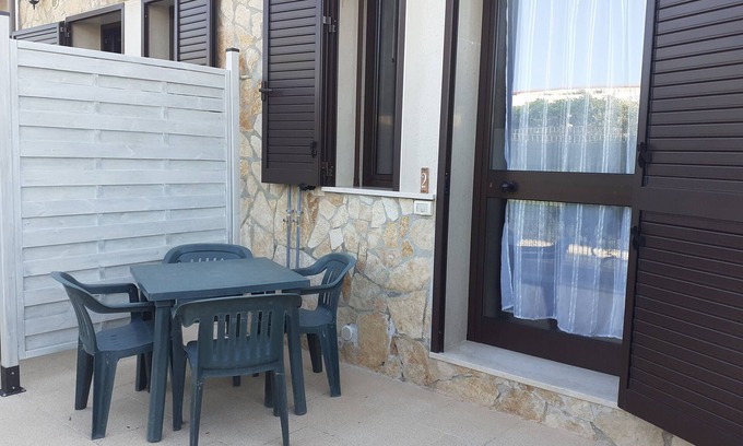 Vieste Apartamento | Apartamento 'Bilo Standard' con jardín compartido, Wi-Fi y aire acondicionado