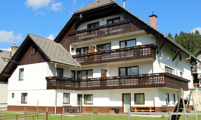Bohinjska Bistrica Apartamento | Apartamento Bor by Interhome