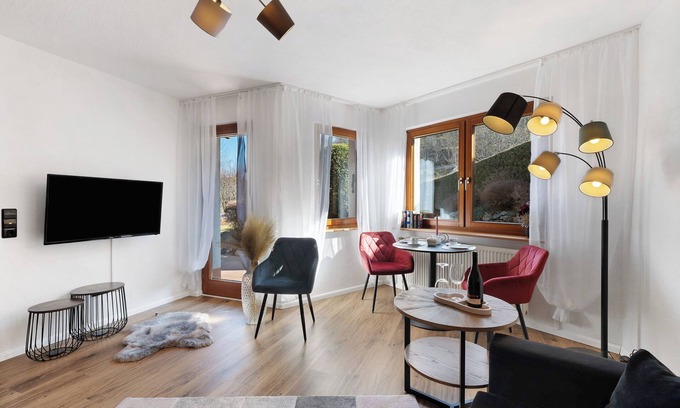 Lenzkirch Apartamento | Apartamento 'Boutique' con vistas a la montaña, terraza privada y Wi-Fi