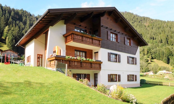 Gaschurn Apartamento | Apartamento Brandl by Interhome