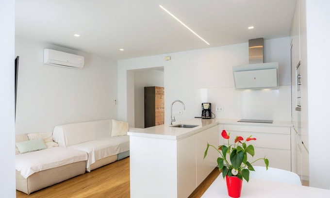 S'Illot-Cala Morlanda Apartamento | Apartamento 'Ca Na Tonina Ref 7000' con terraza privada, Wi-Fi y aire acondicionado