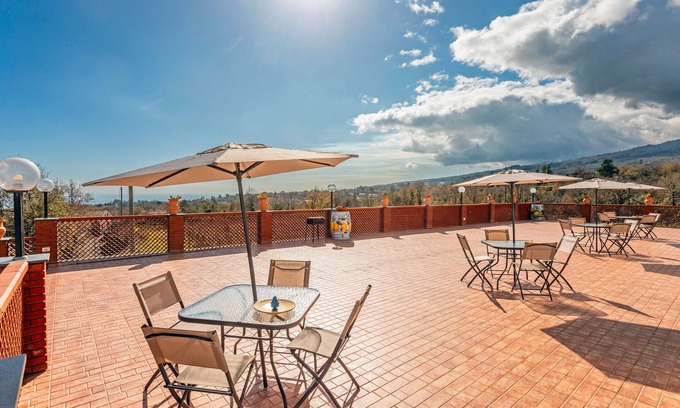 Piedimonte Etneo Apartamento | Apartamento 'Camia Etna House - Deluxe' con vistas al mar, Wi-Fi y aire acondicionado