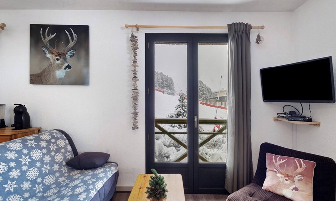Les Angles Apartamento | Apartamento 'Capcir' con vistas a la montaña, terraza compartida y Wi-Fi
