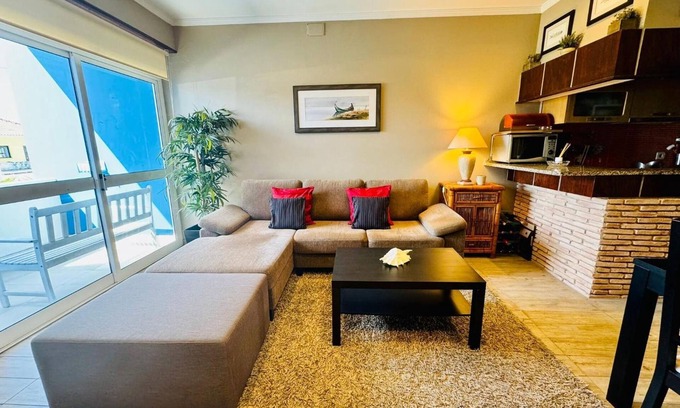 Torreira Apartamento | Apartamento 'Casa Azul' con terraza privada, jardín privado y Wi-Fi