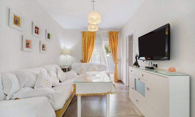 Rota Apartamento | Apartamento 'Casa Blanca' con terraza privada, balcón y Wi-Fi
