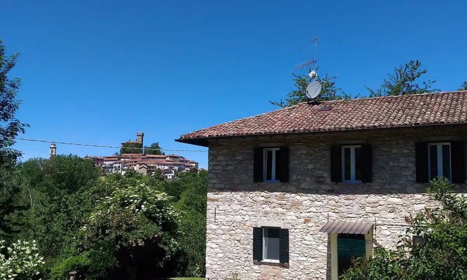 Trisobbio Apartamento | Apartamento 'Casa Dei Nonni' con vistas a la montaña, terraza privada y Wi-Fi