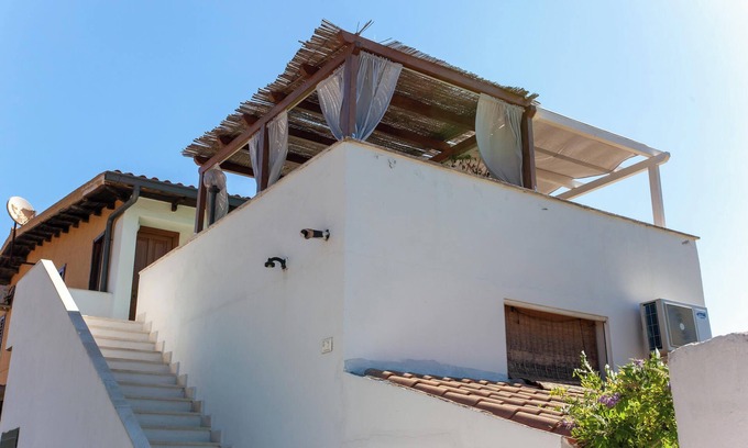 Sos Alinos Apartamento | Apartamento Casa Euforbia cerca de la playa con aire acondicionado, terraza compartida y balcón