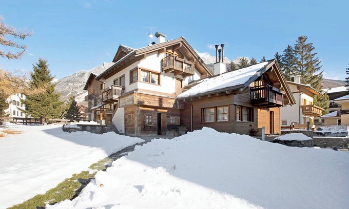 Bormio Apartamento | Apartamento 'Casa Francesca Maurizio' con vistas a la montaña, jardín privado y Wi-Fi