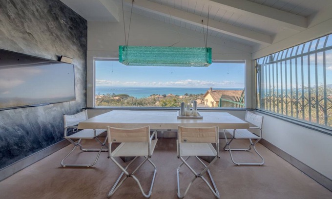 Lavagna Apartamento | Apartamento Casa Lorenzo con vistas al mar, jardín compartido, aire acondicionado y Wi-Fi